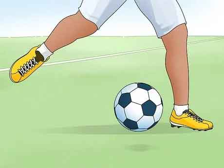 Kỹ thuật đá bóng bằng lòng bàn chân đơn giản mà hiệu quả