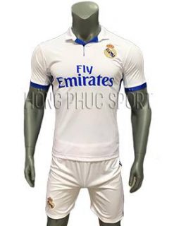 Mẫu quần áo Real Madrid 2016 2017 sân nhà mầu trắng viền xanh cổ bẻ
