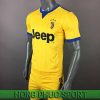 Áo đấu Juventus màu vàng 2017 2018 sân khách