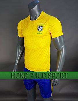 Mẫu áo đấu tuyển Brazil World Cup 2018 sân nhà màu vàng