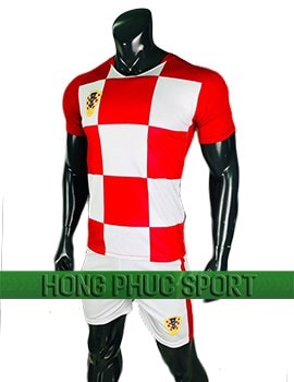 Mẫu áo đấu Croatia World Cup 2018 màu đỏ trắng