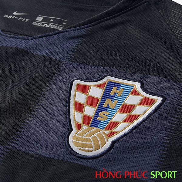 Quốc huy Croatia trên ngực áo
