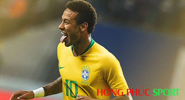 Neymar trong trang phục thi đấu Brazil World Cup 2018