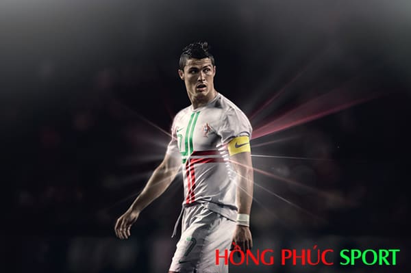 Siêu sao Cristiano Ronaldo trong màu áo đội tuyển Bồ Đào Nha