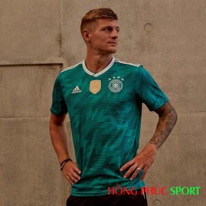 Tony Kross trong màu áo đội tuyển quốc gia Đức