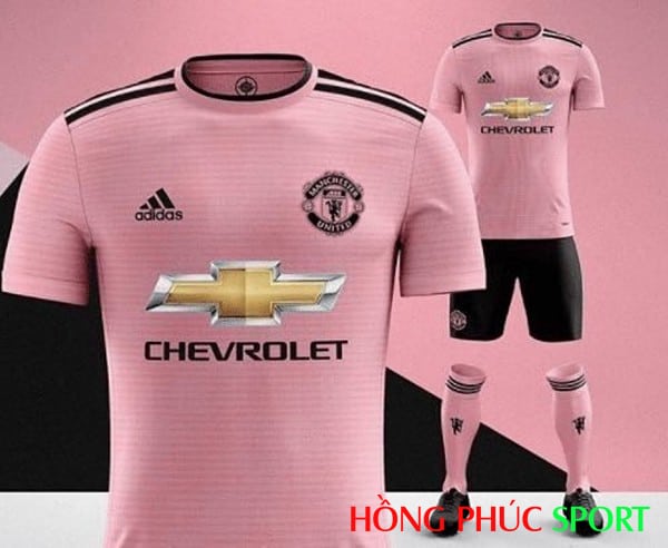 Bộ áo Man United sân khách 2018 2019 thứ hai mầu hồng khiến các fan Quỷ đỏ phát sốt về độ "chất lừ" Bộ áo Man United sân khách 2018 2019 thứ hai mầu hồng khiến các fan Quỷ đỏ phát sốt về độ "chất lừ"