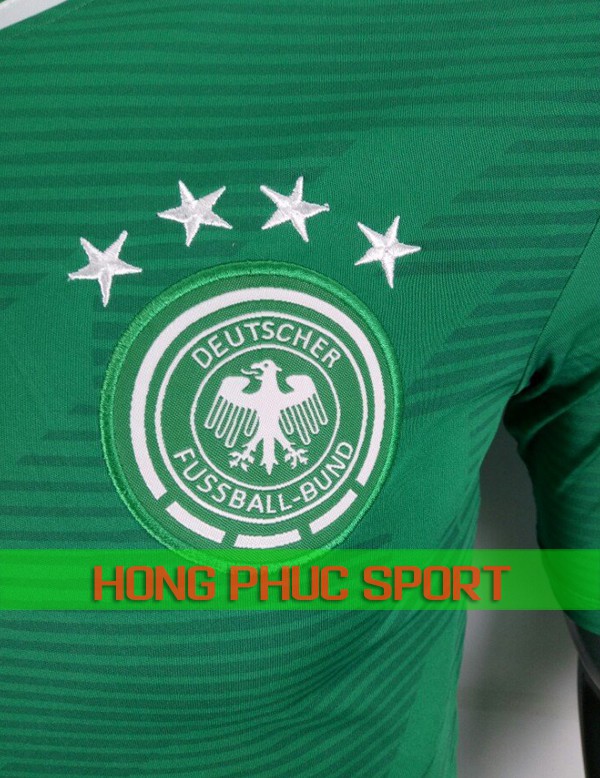 Logo trên áo training tuyển Đức World Cup 2018 xanh lá cây
