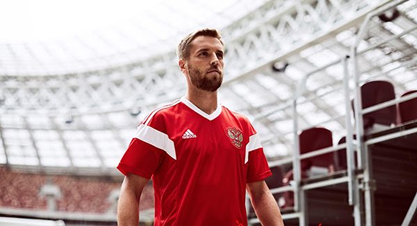 Mẫu áo đấu sân nhà đội tuyển Nga World Cup 2018