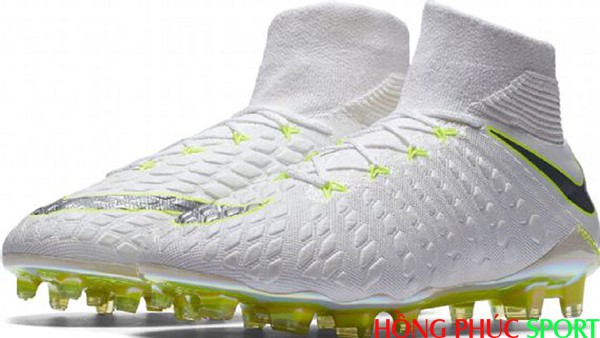 Mẫu giày Hypervenom III Elite do Nike thiết kế