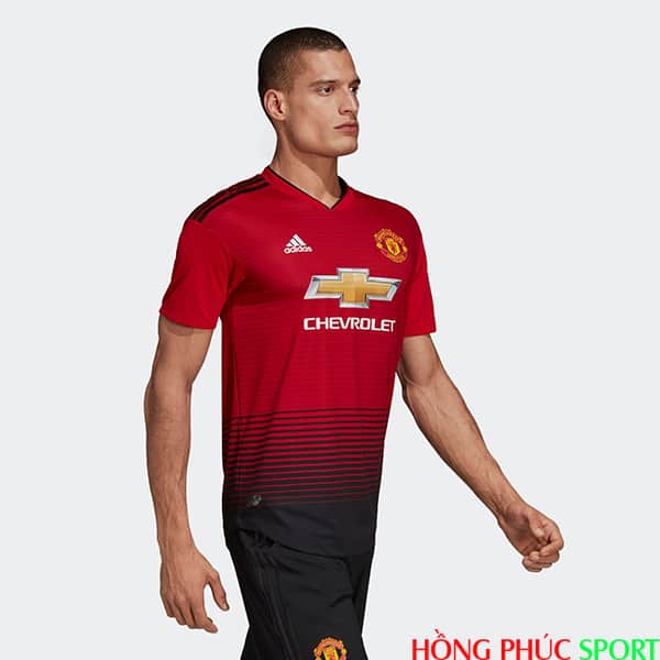 Áo đấu Manchester United sân nhà mùa giải 2018 2019 nhìn ngang