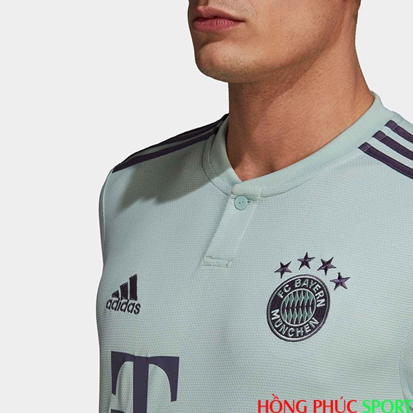 Ngực áo đấu Bayern Munich sân khách mùa giải 2018 2019