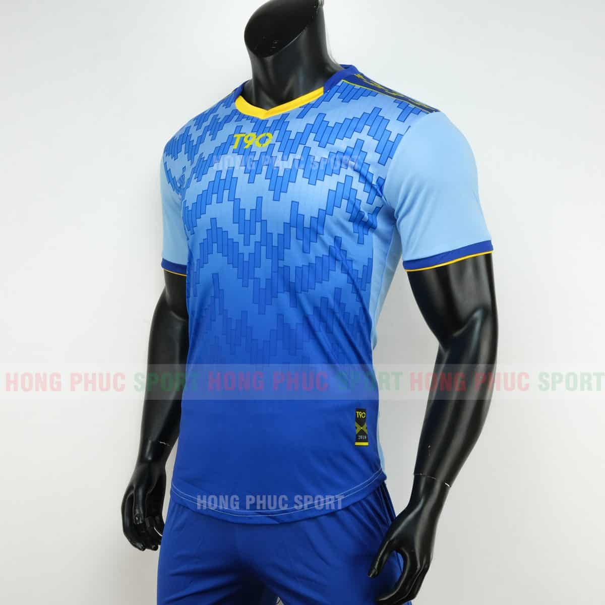 Áo đá bóng T90 màu xanh dương không logo 2019 2020