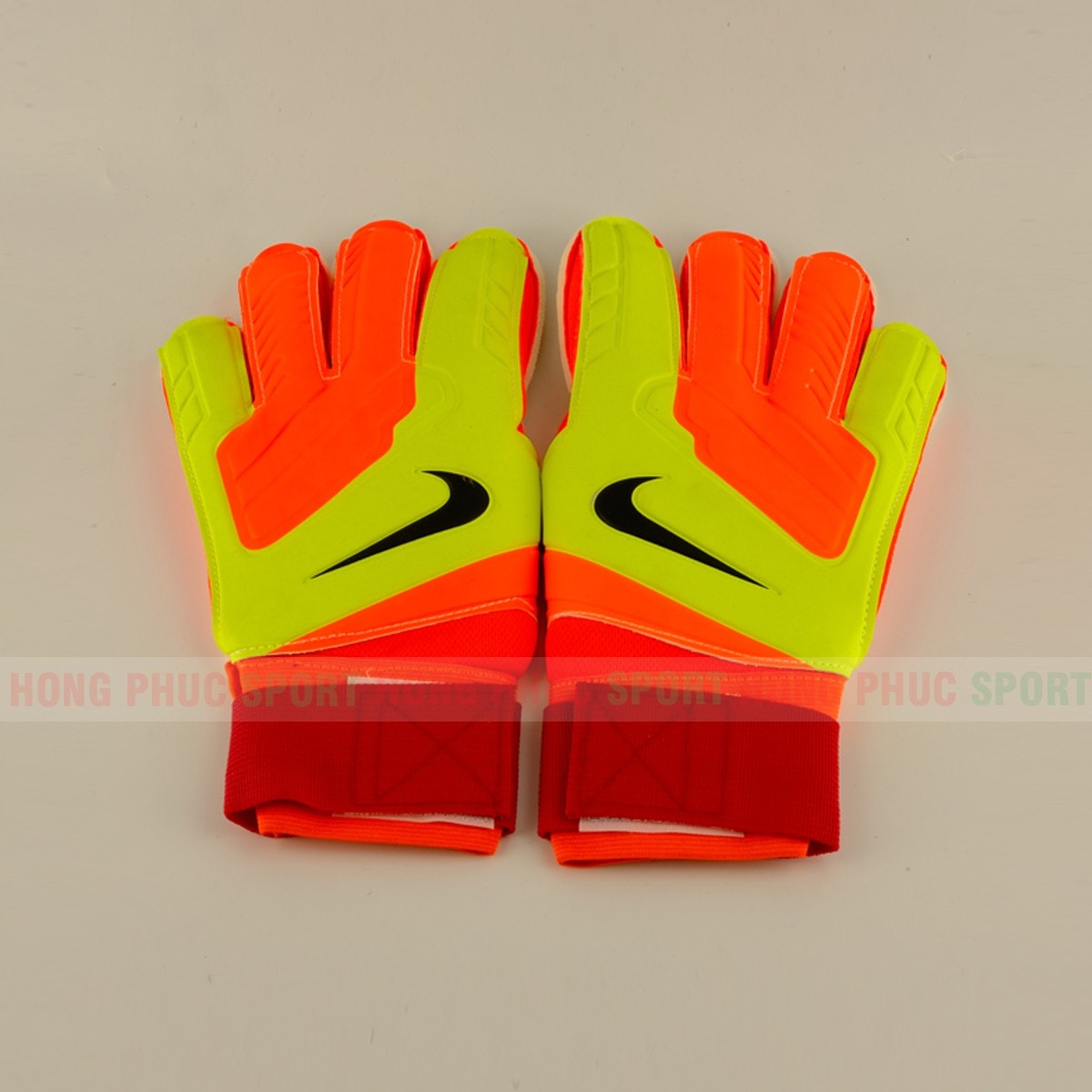 GĂNG TAY THỦ MÔN NIKE MÀU VÀNG CAM GĂNG TAY THỦ MÔN NIKE MÀU VÀNG CAM