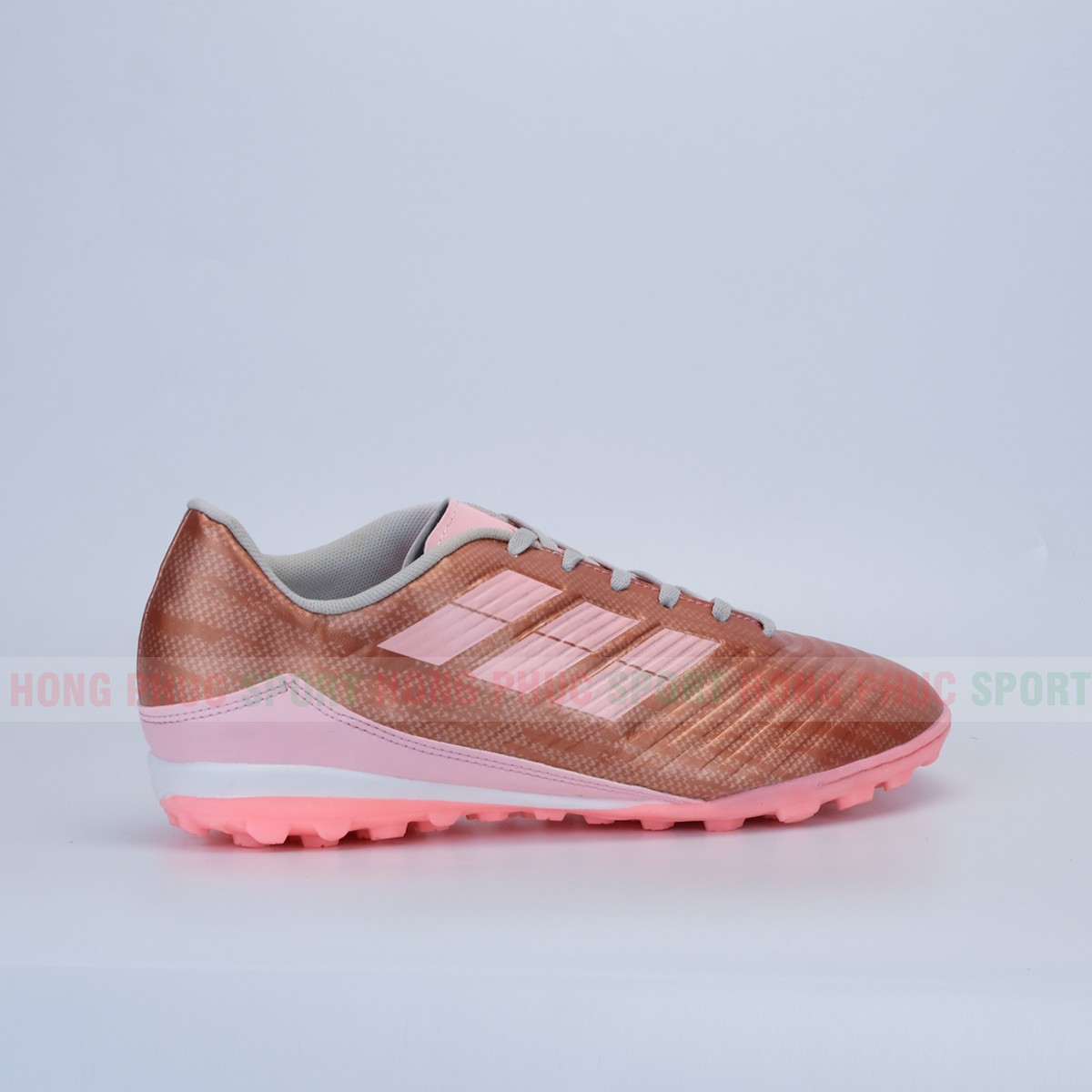 GIÀY ĐÁ BÓNG 2019 MÀU HỒNG CỔ THẤP KÈM TẤT (VỚ) DÀI