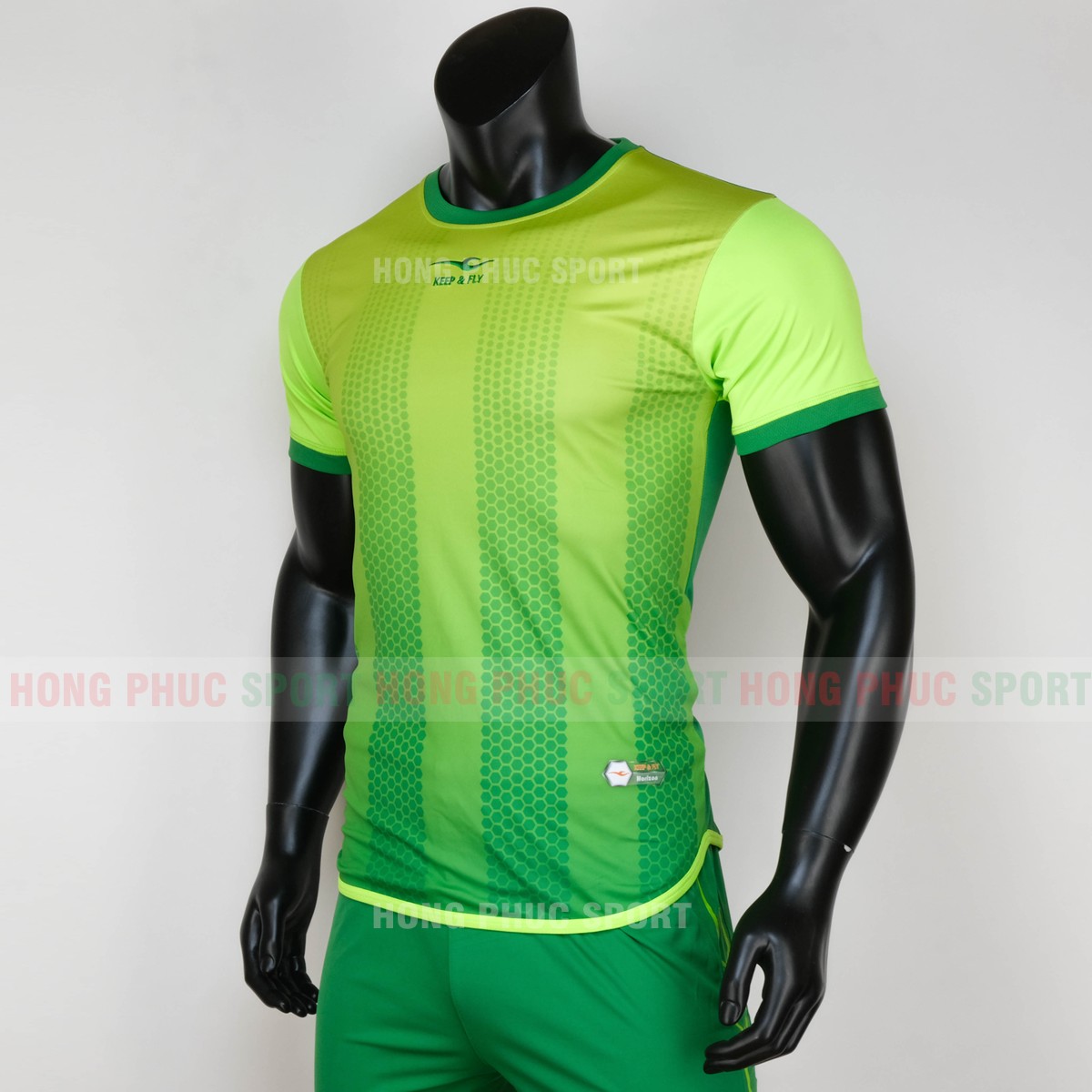 Áo đấu với chất vải mịn thoát khí chống thấm hút mồ hôi tốt Áo đấu với chất vải mịn thoát khí chống thấm hút mồ hôi tốt