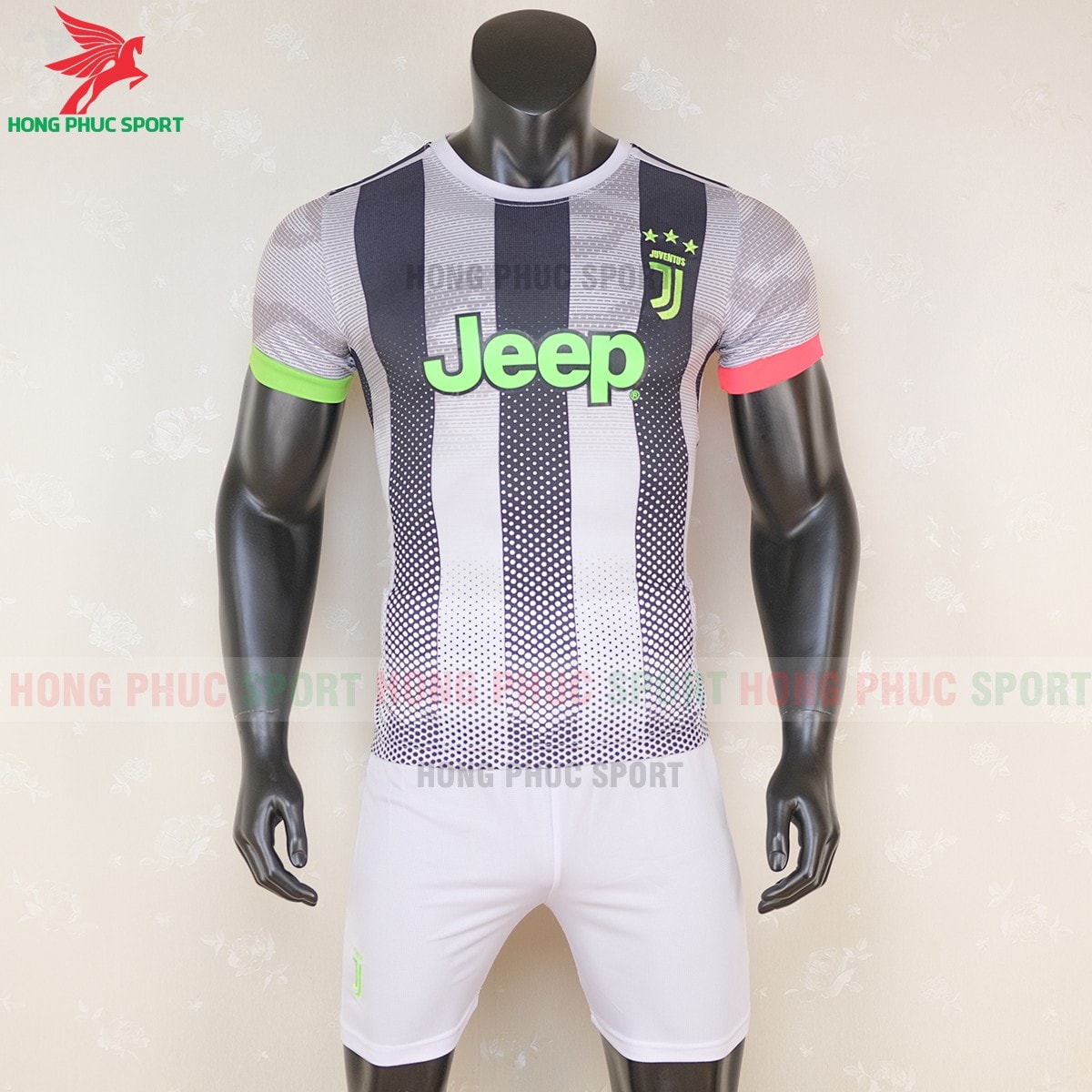 Áo bóng đá Juventus 2019 2020 mẫu thứ 4