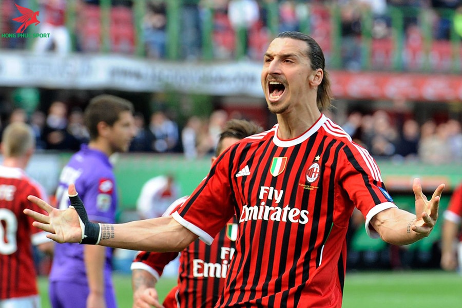 Izbahimovic nâng tầm áo đấu AC Milan 2020 Izbahimovic nâng tầm áo đấu AC Milan 2020