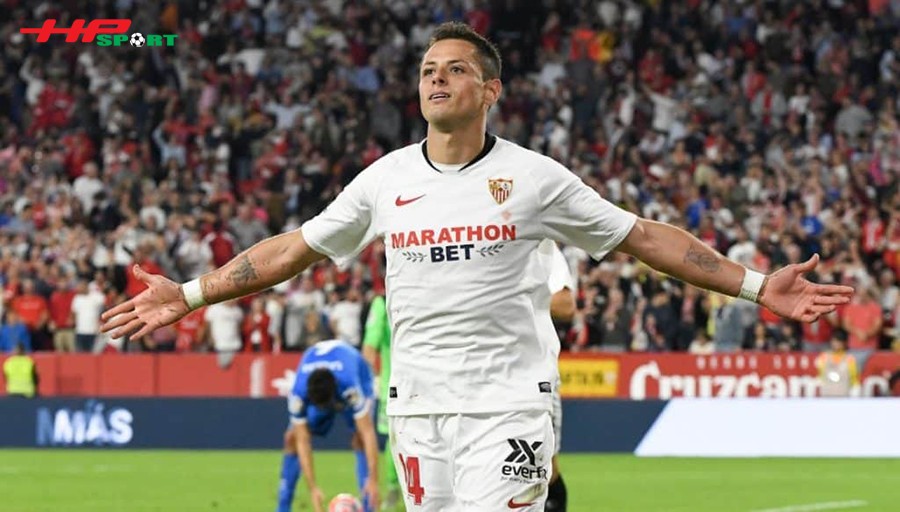 Chicharito sát thủ vòng cấm của Sevilla