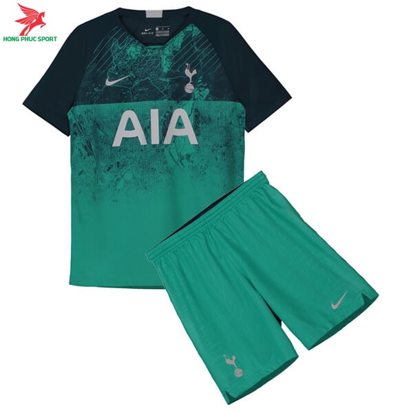 Bộ quần áo Tottenham lần đầu tiên lọt TOP 10 áo đấu đẹp Bộ quần áo Tottenham lần đầu tiên lọt TOP 10 áo đấu đẹp