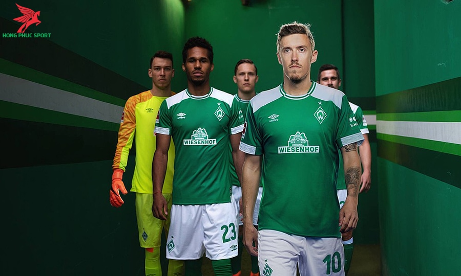 Áo sân nhà Werder Bremen nổi bật với màu xanh sang trọng Áo sân nhà Werder Bremen nổi bật với màu xanh sang trọng