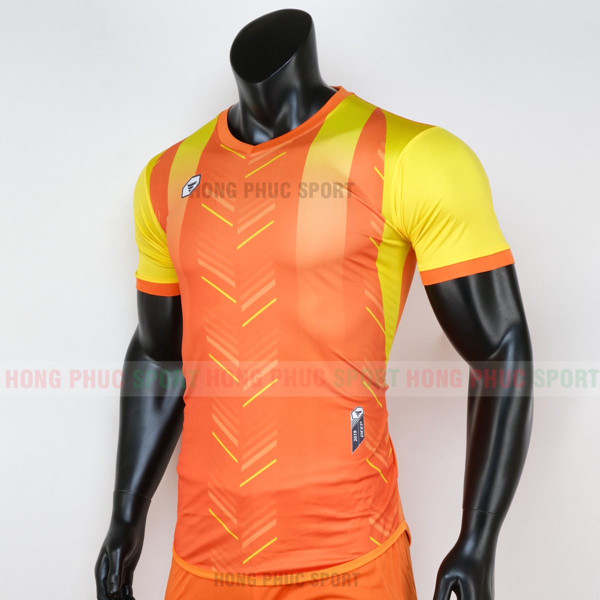 ao-bong-da-khong-lo-deep-mau-cam-3 Áo bóng đá không logo deep màu cam 3