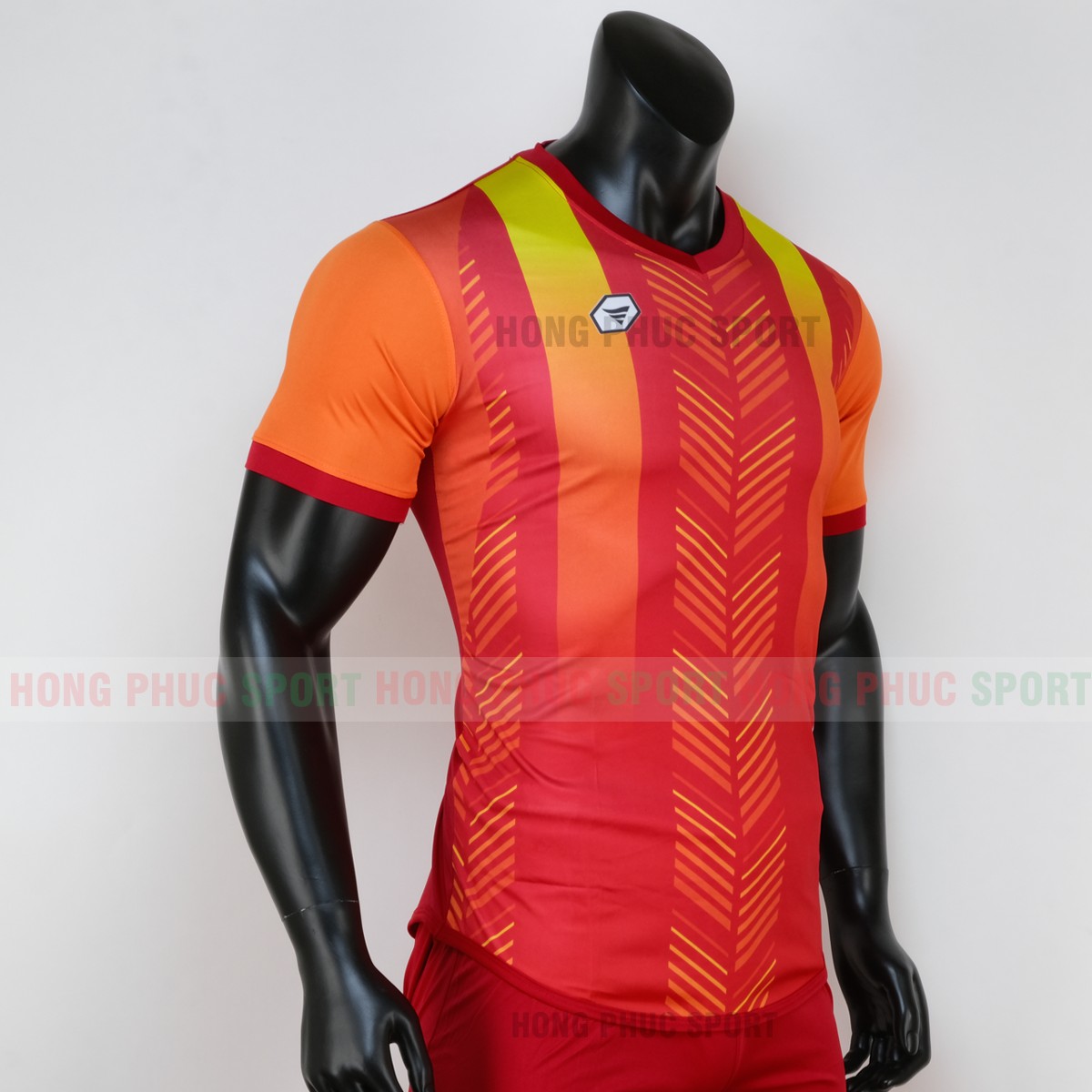 ao-bong-da-khong-lo-deep-mau-do-1 Áo bóng đá không logo deep màu đỏ 1