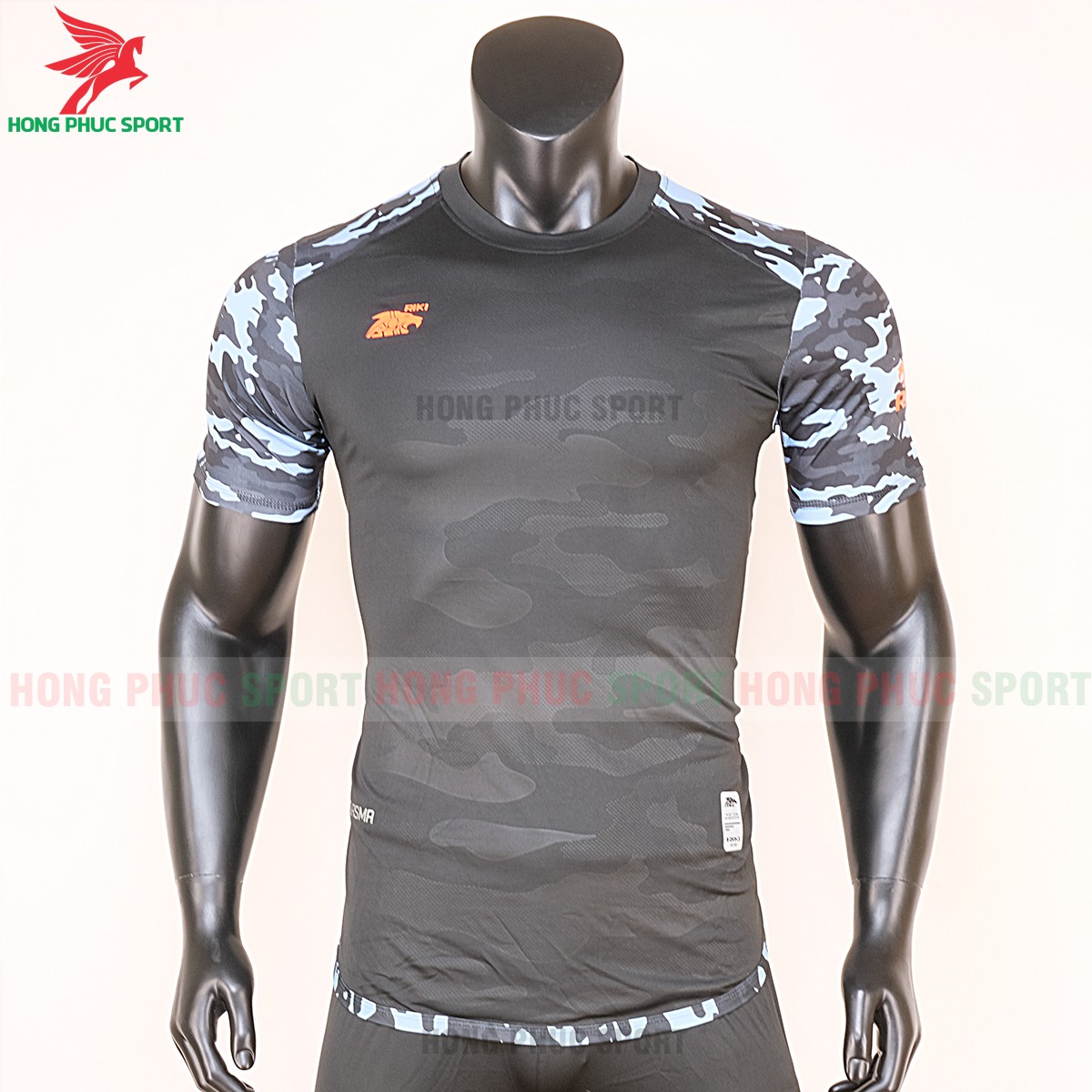 ao-bong-da-khong-logo-riki-camor-den-5 Áo bóng đá không logo Riki camor màu đen 1