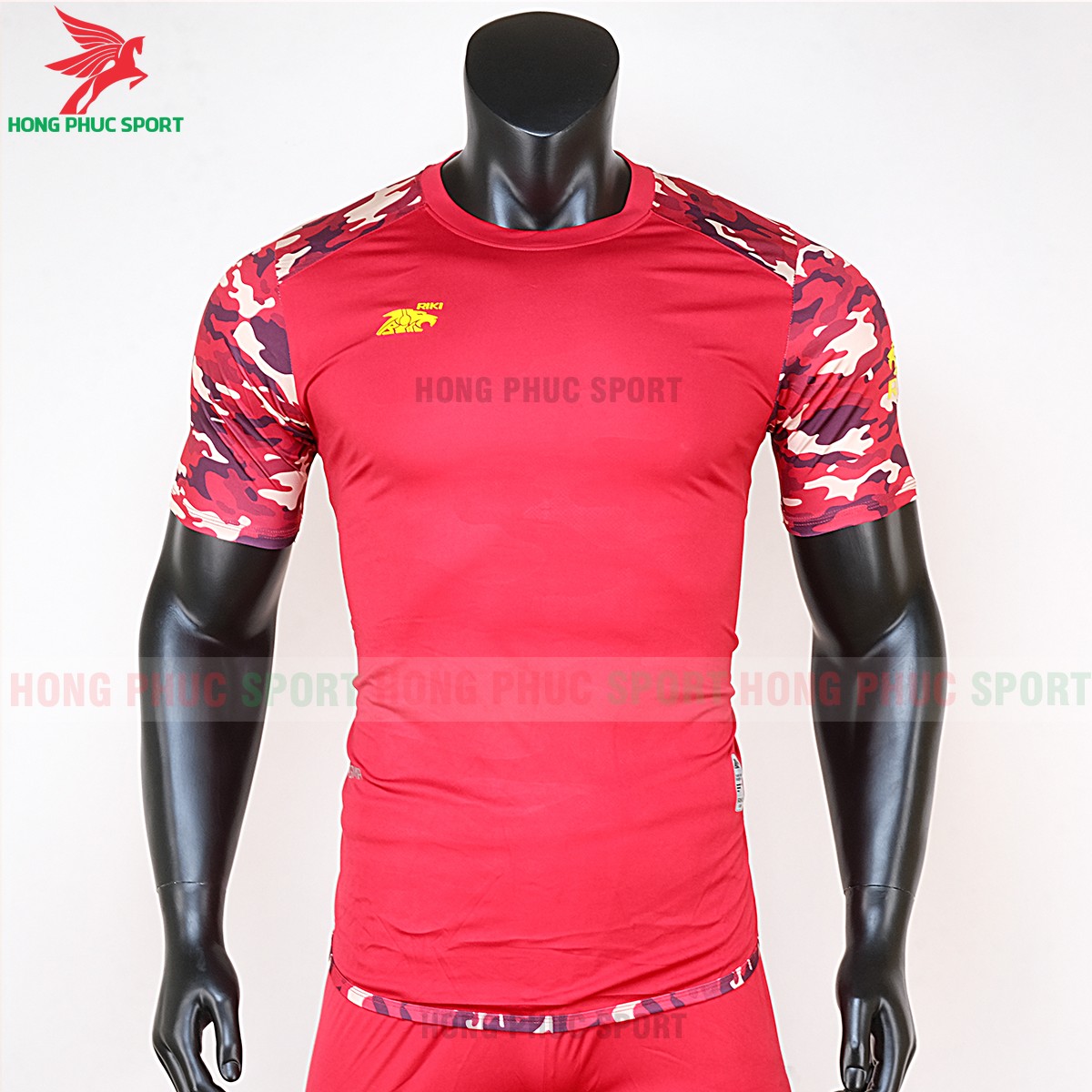 Áo bóng đá không logo Riki camor màu đỏ