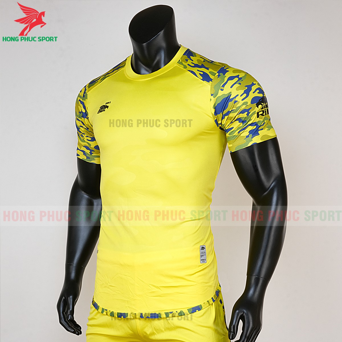 Áo bóng đá không logo Riki camor vàng 2