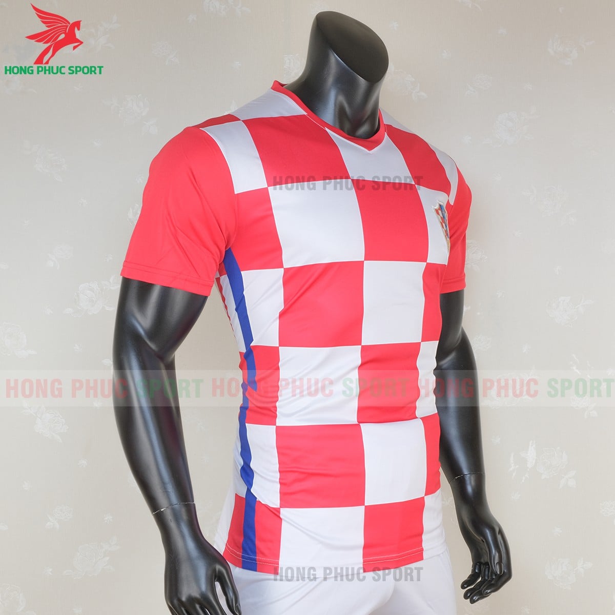 Áo bóng đá tuyển Croatia Euro 2021 sân nhà (phải - cận) Áo bóng đá tuyển Croatia Euro 2021 sân nhà (phải - cận)