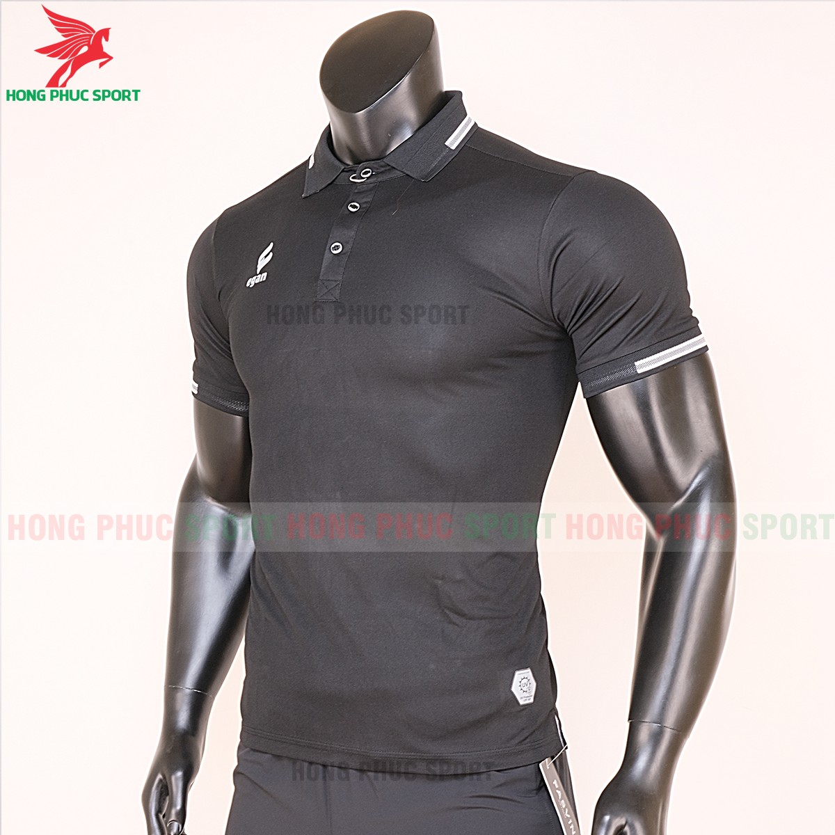 áo di chuyển bóng đá polo UV Egan màu đen 3