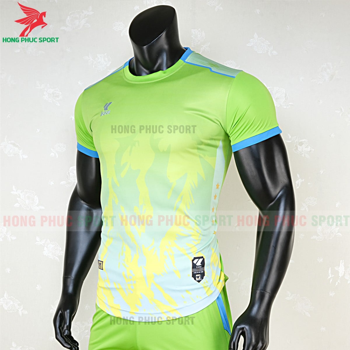 Áo bóng đá không logo Keep Fly Magic xanh nõn chuối 2