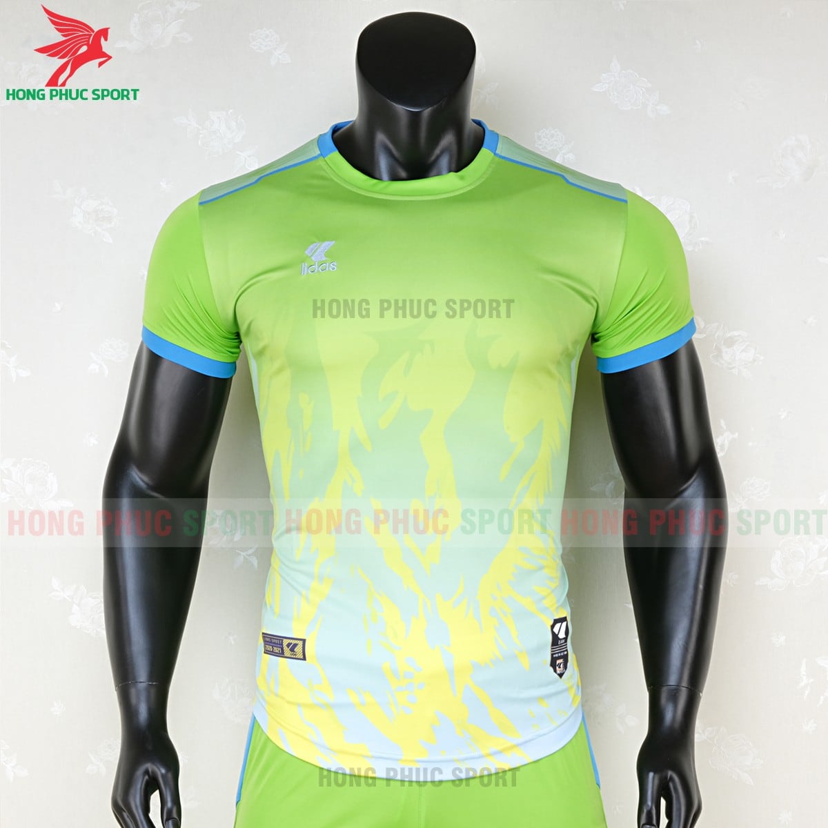 Áo bóng đá không logo Keep Fly Magic xanh nõn chuối 1