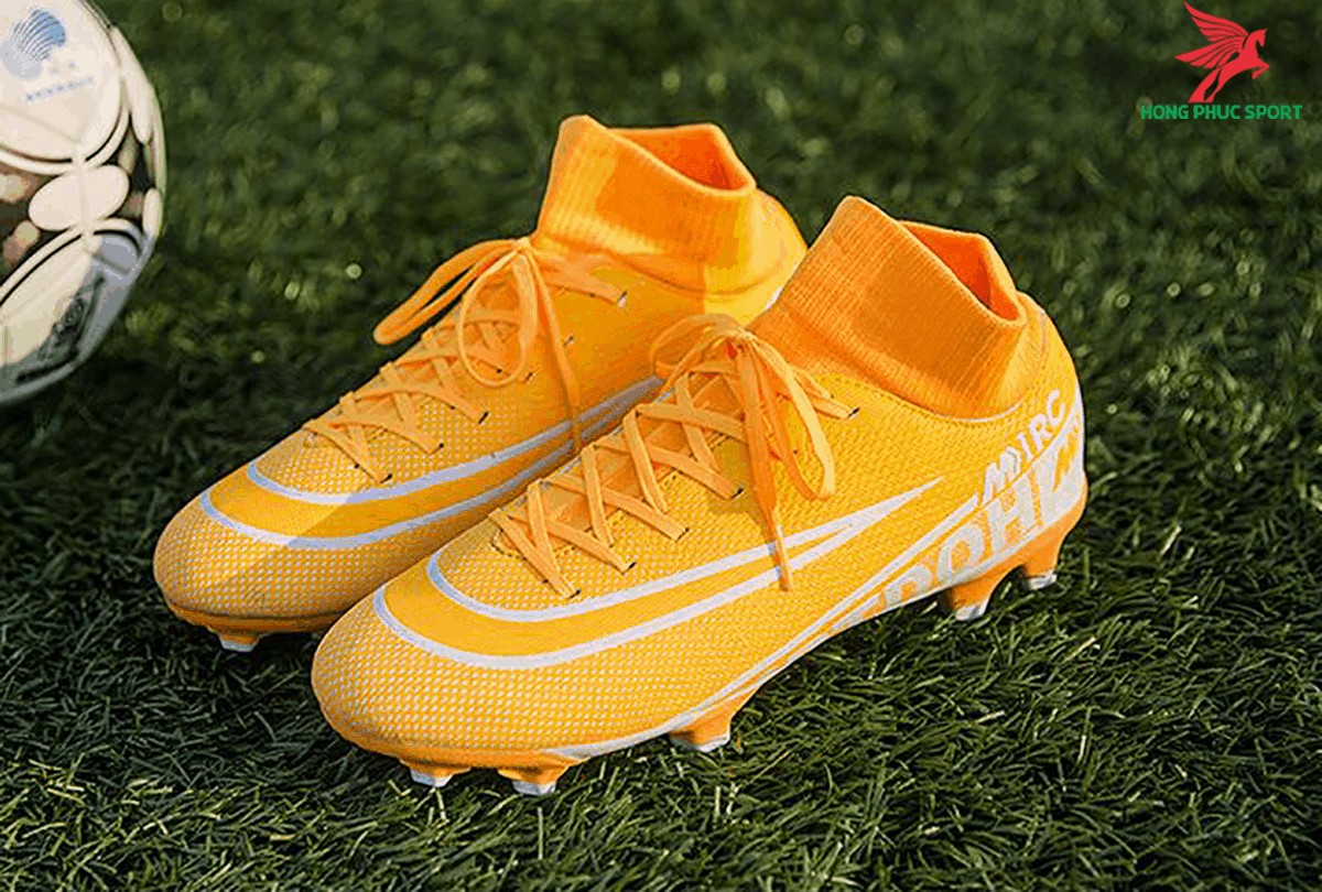 Mercurial Superfly VII 2020 FG màu vàng với thiết kế cổ cao Mercurial Superfly VII 2020 FG màu vàng với thiết kế cổ cao