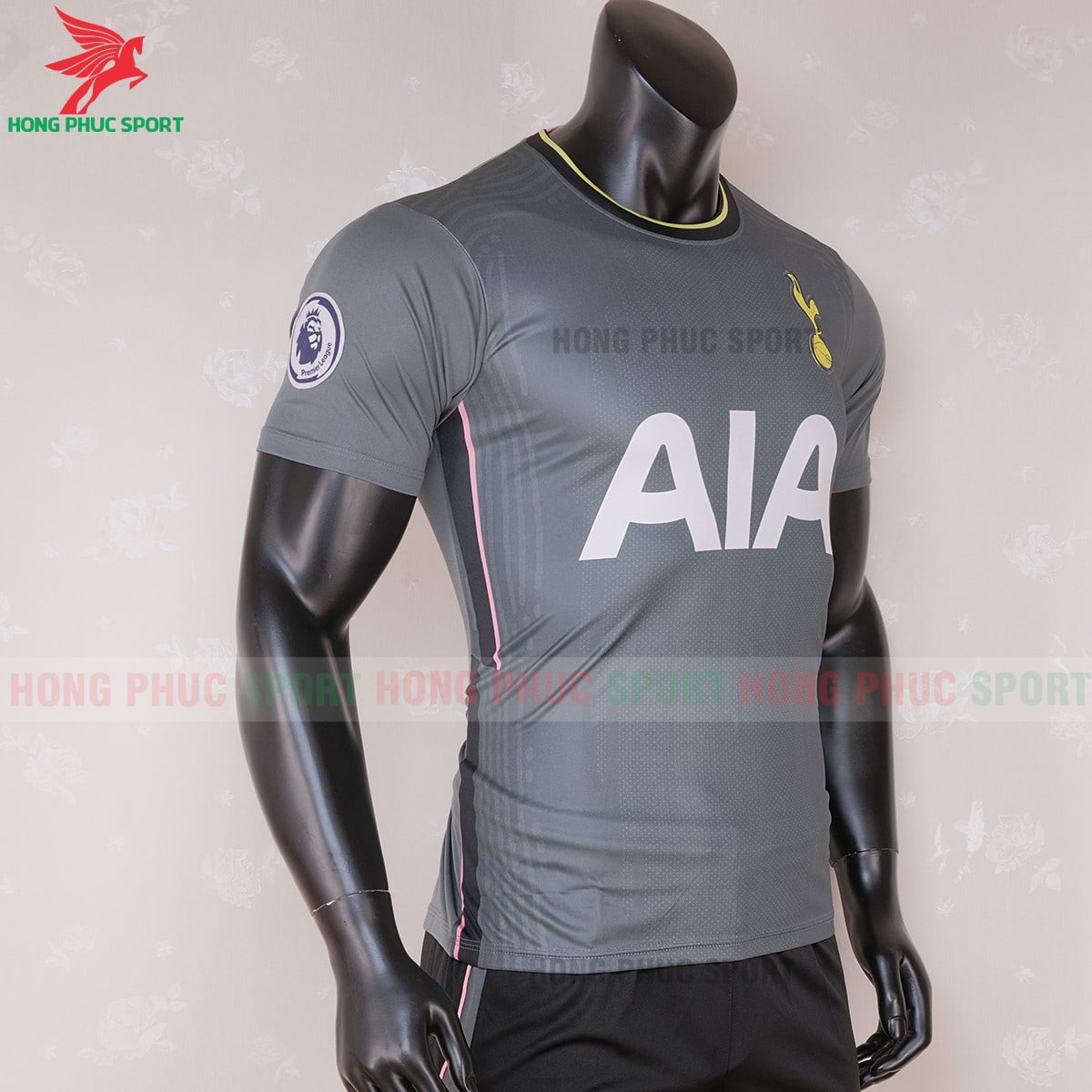 ao-bong-da-tottenham-2020-2021-phien-ban-fan-mau-4