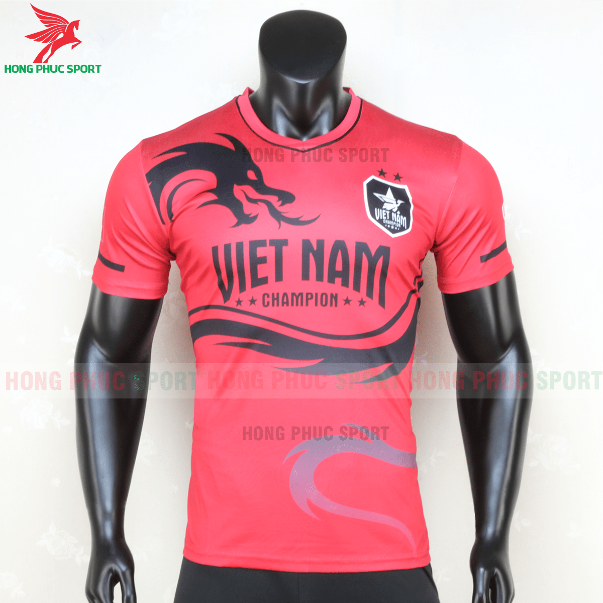 ao-doi-tuyen-viet-nam-bieu-tuong-rong-vang-4 Áo đội tuyển Việt Nam biểu tượng rồng vàng (màu đỏ)