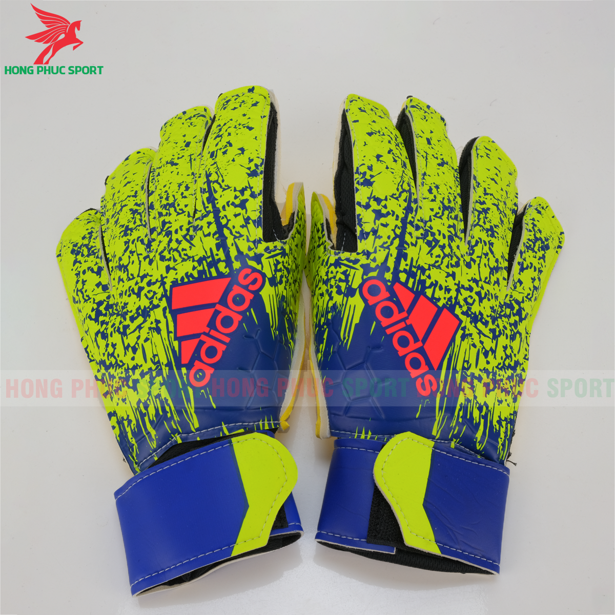 Găng tay thủ môn Adidas màu vàng Găng tay thủ môn Adidas màu vàng
