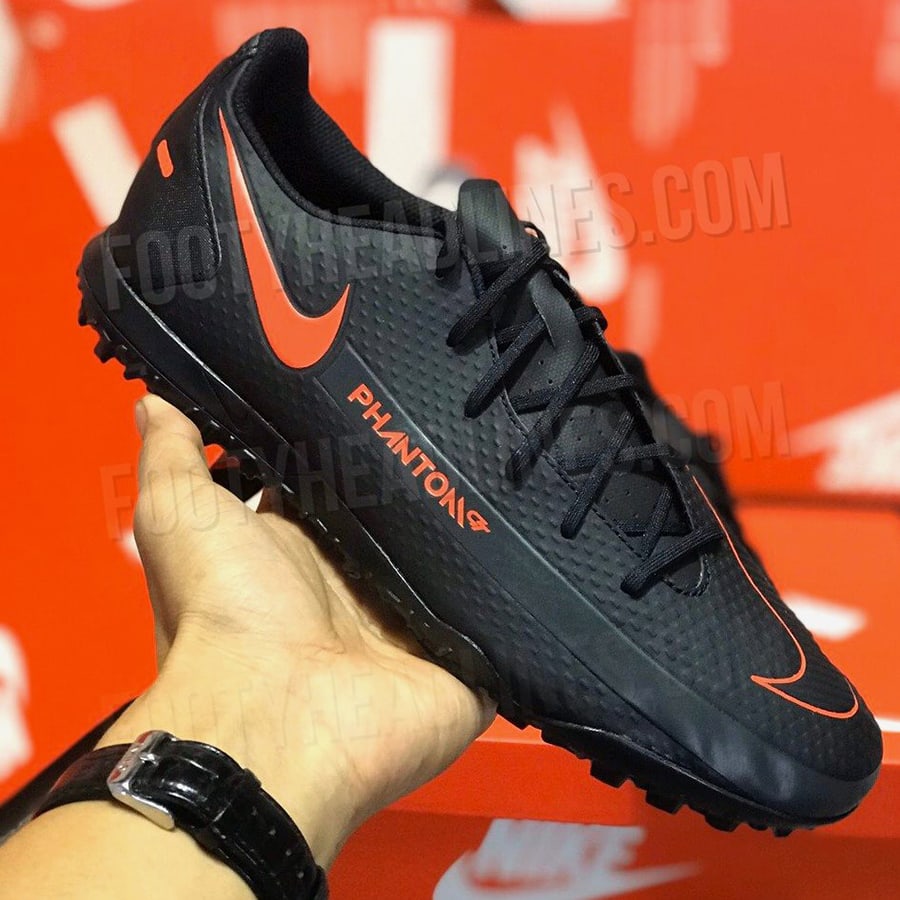 Cập nhật cuối cũng mẫu giày Nike Phantom màu đen