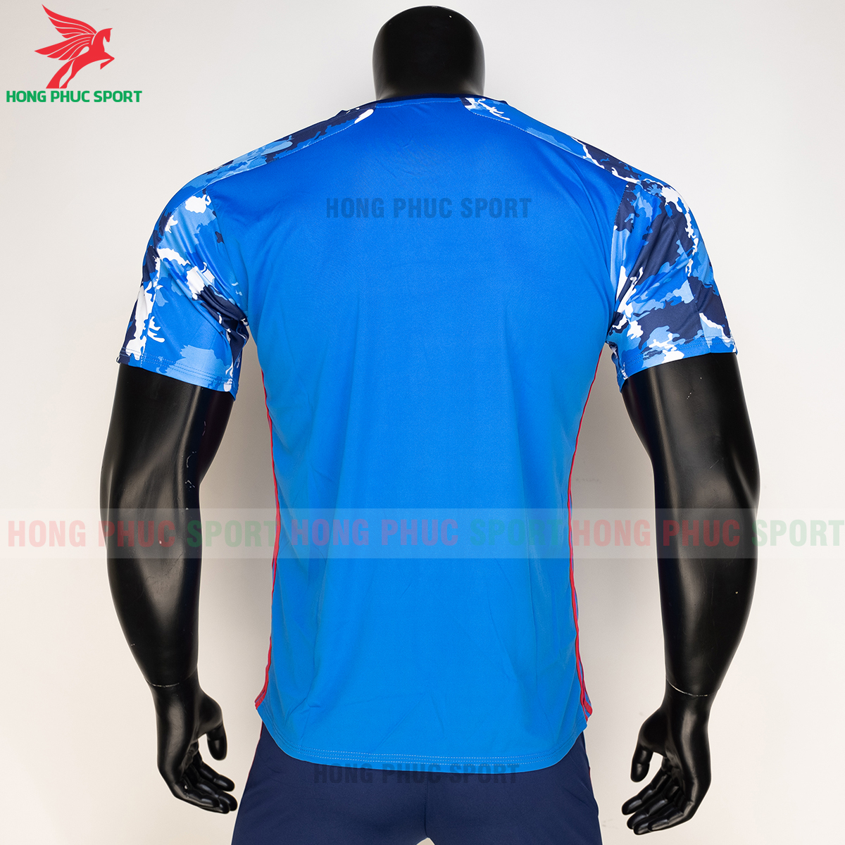 ao-bong-da-tuyen-nhat-2021-san-nha-thun-lanh-1