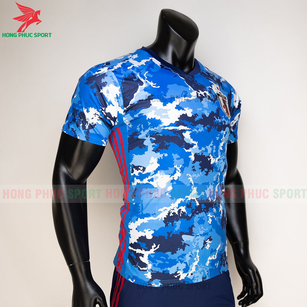 ao-bong-da-tuyen-nhat-2021-san-nha-thun-lanh-3