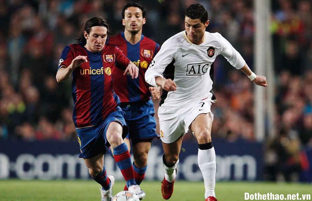 Ronaldo vs Messi cuộc gặp gỡ định mệnh 2007/2008