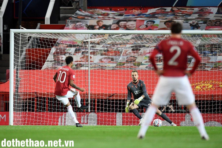 Marcus-Rashford-ghi-ban-vao-luoi-cua-Istanbul Marcus-Rashford-ghi-ban-vao-luoi-cua-Istanbul