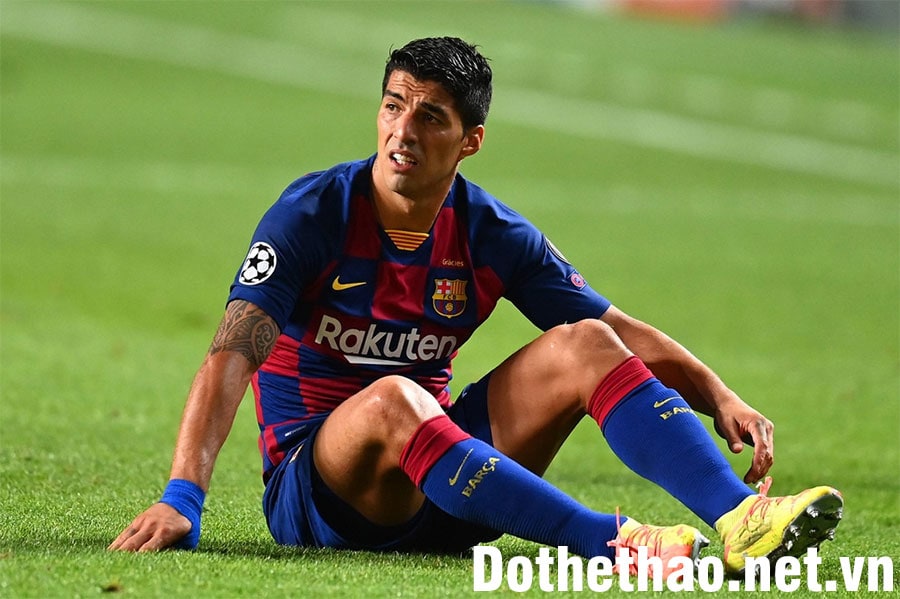 Cuộc gọi chưa đến 1 phút chấm dứt tương lại Suarez tại Barca