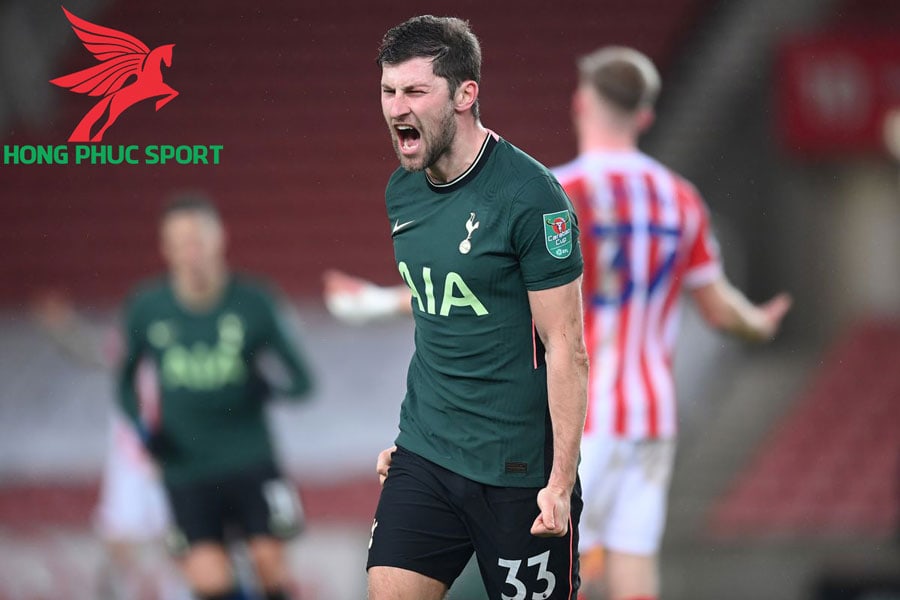 Ben-Davies-co-ban-thang-dau-tien-sau-3-nam-Tottenham-vs-Stoke