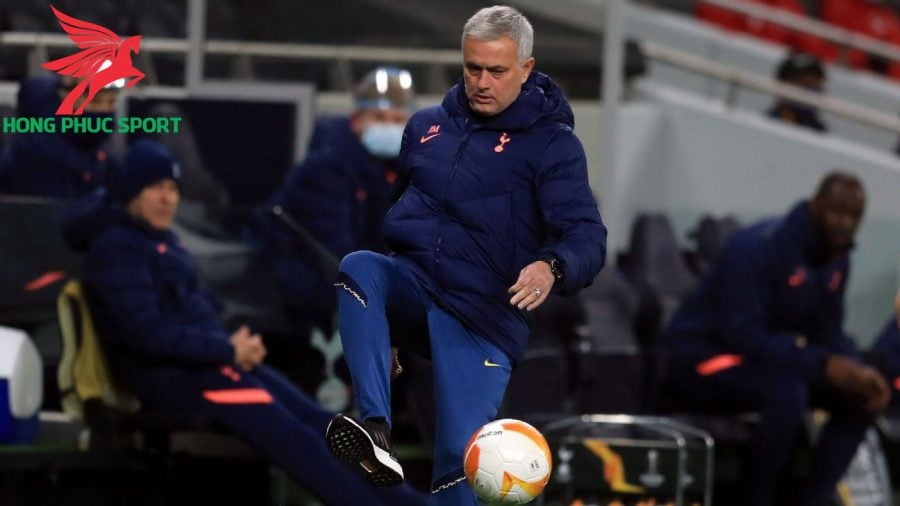 Mourinho-thay-3-cau-thu-sau-khi-co-ban-thang