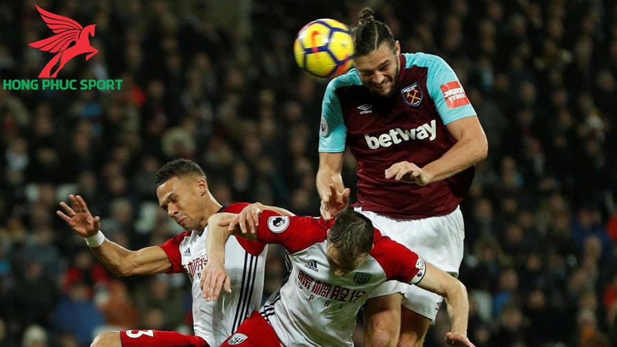 Andy-Carroll-cau-thu-bat-cao-nhat