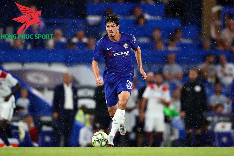 Lucas-Piazon-chia-tay-Chelsea-sau-10-nam