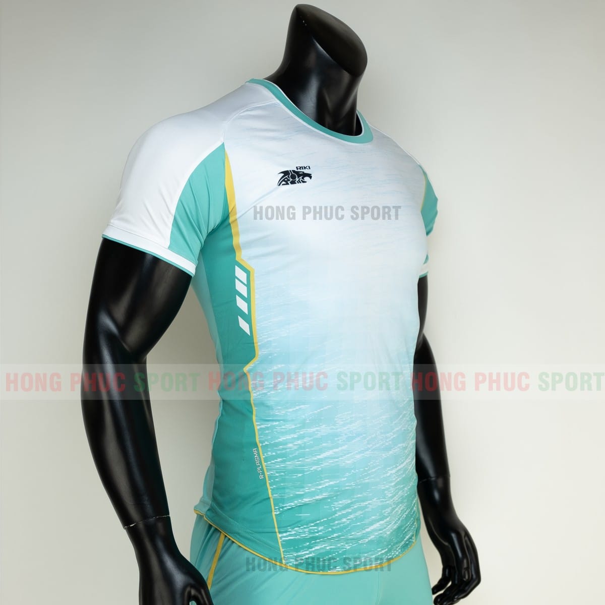 ao-bong-da-khong-logo-Riki-Grambor-mau-Xanh-ngoc-3