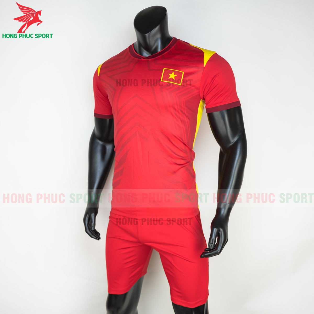 ao-bong-da-tuyen-Viet-Nam-2021-san-nha-4