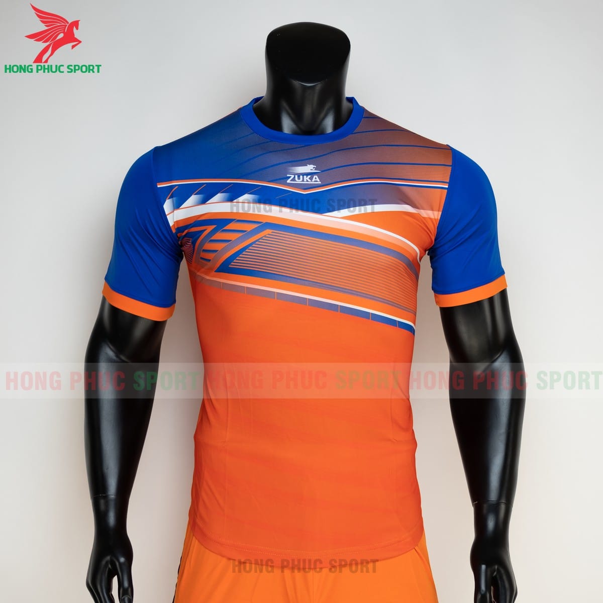 ao-bong-da-khong-logo-Zuka-01-mau-cam-1